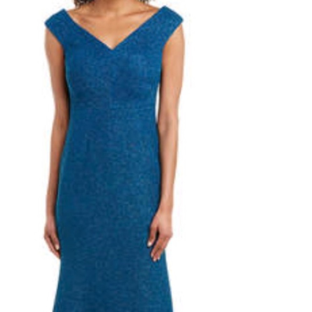 Eliza J fit & flare size 6 teal gown. NWT